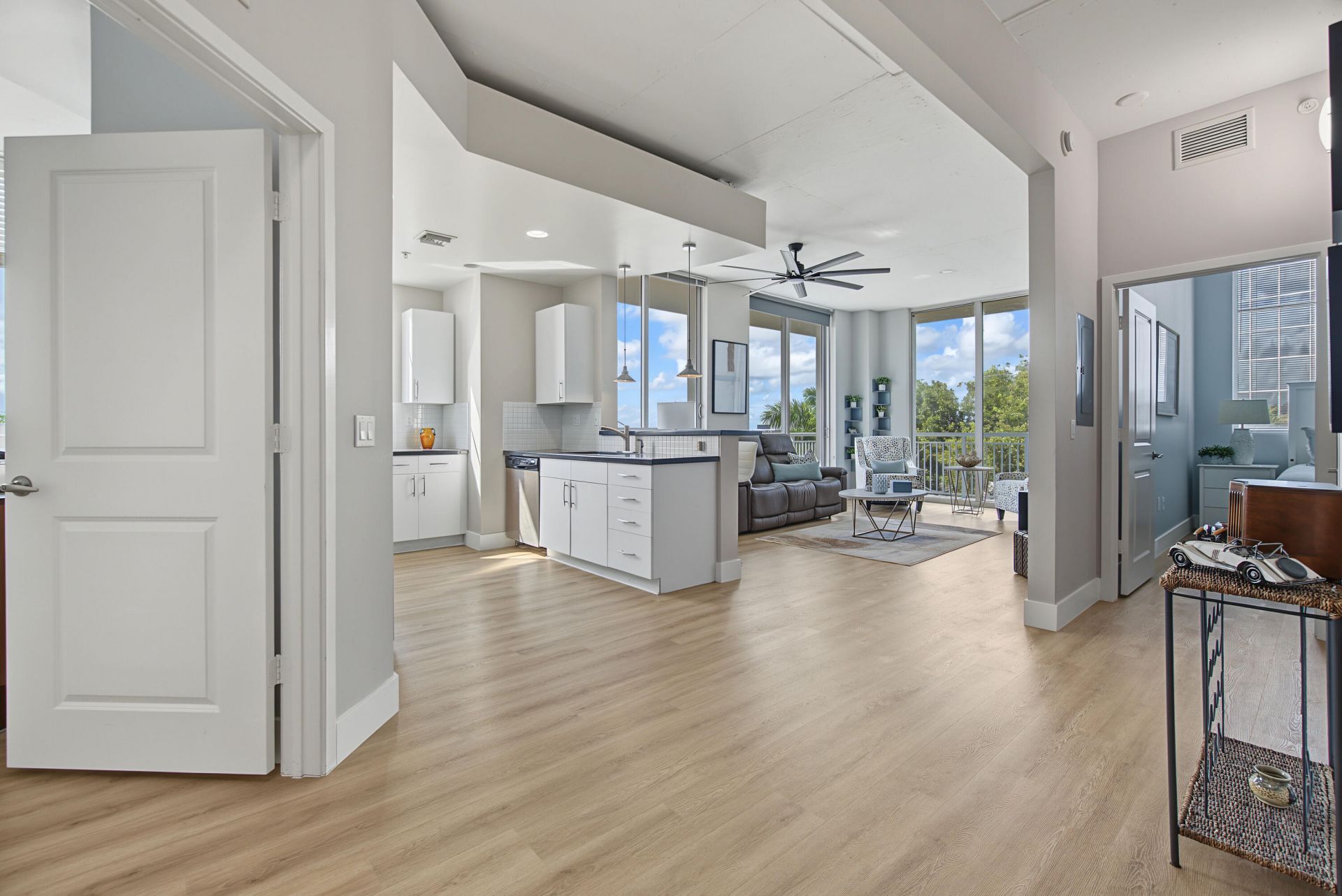 300 S Australian Avenue, Unit 307, West Palm Beach, FL 33401 Photo