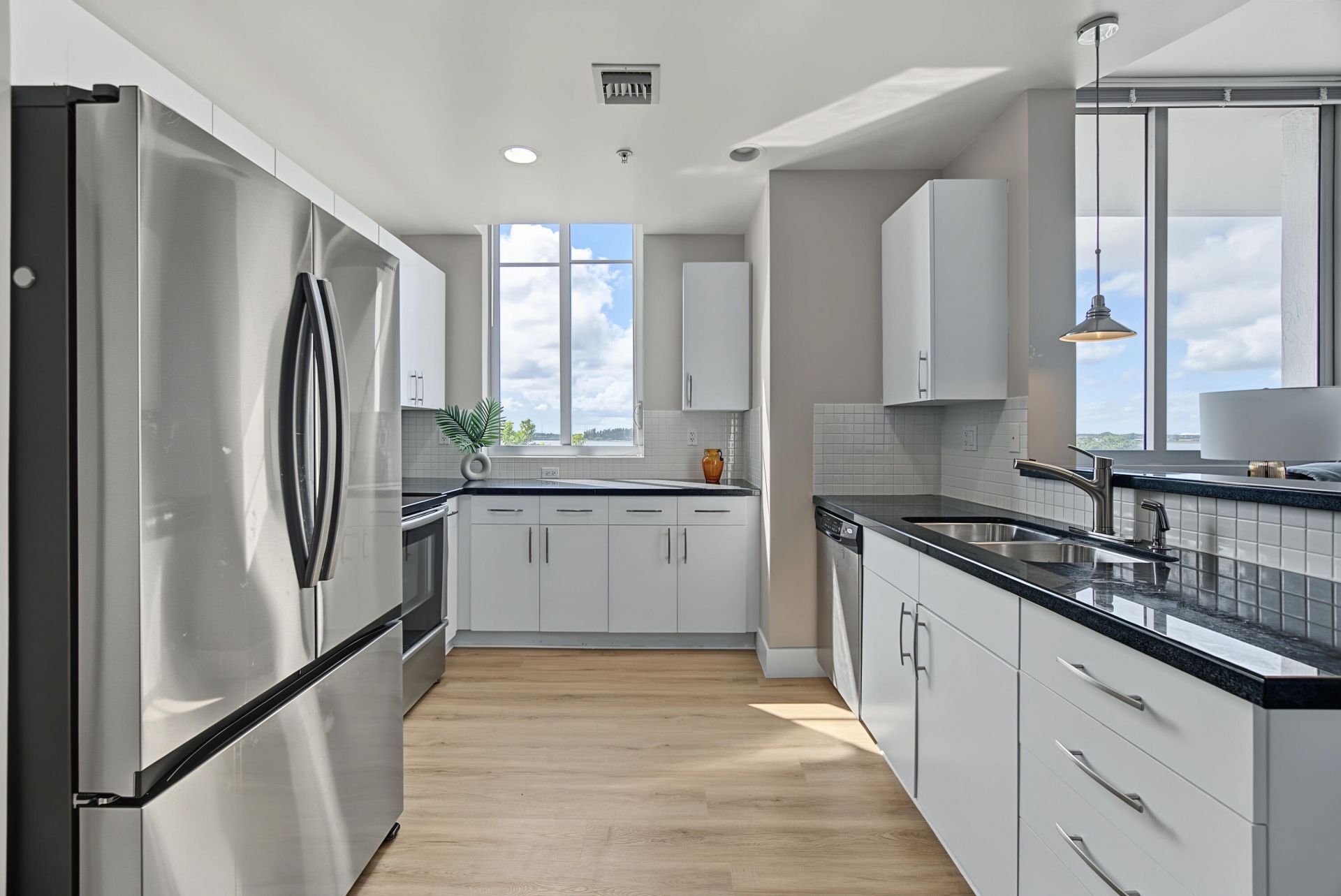 300 S Australian Avenue, Unit 307, West Palm Beach, FL 33401 Photo