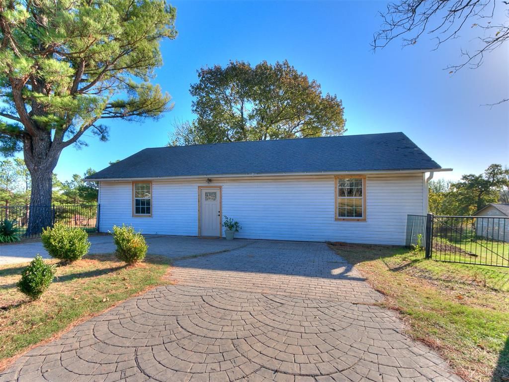 2000 Shirley Drive, Choctaw, OK 73020 Main Photo
