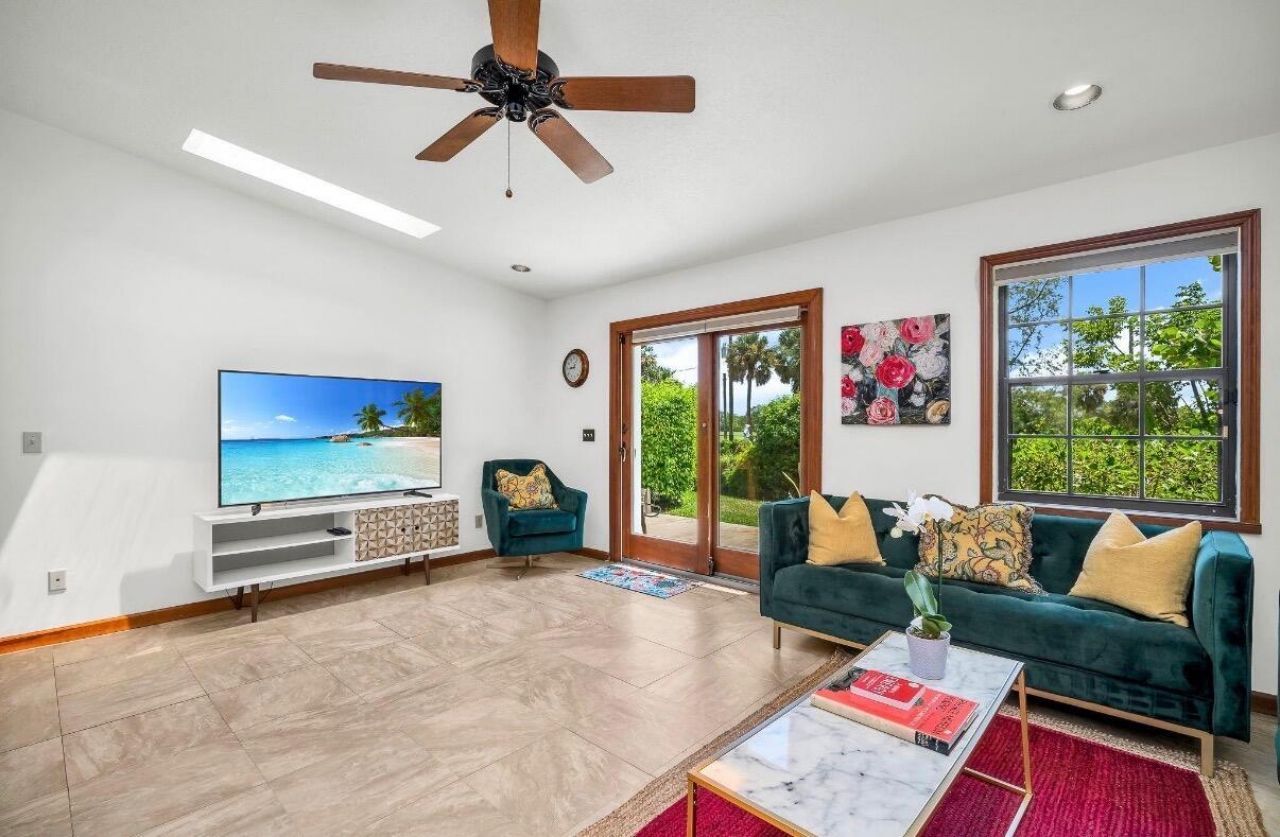 1324 N Lakeside Drive, Lake Worth Beach, FL 33460 Photo