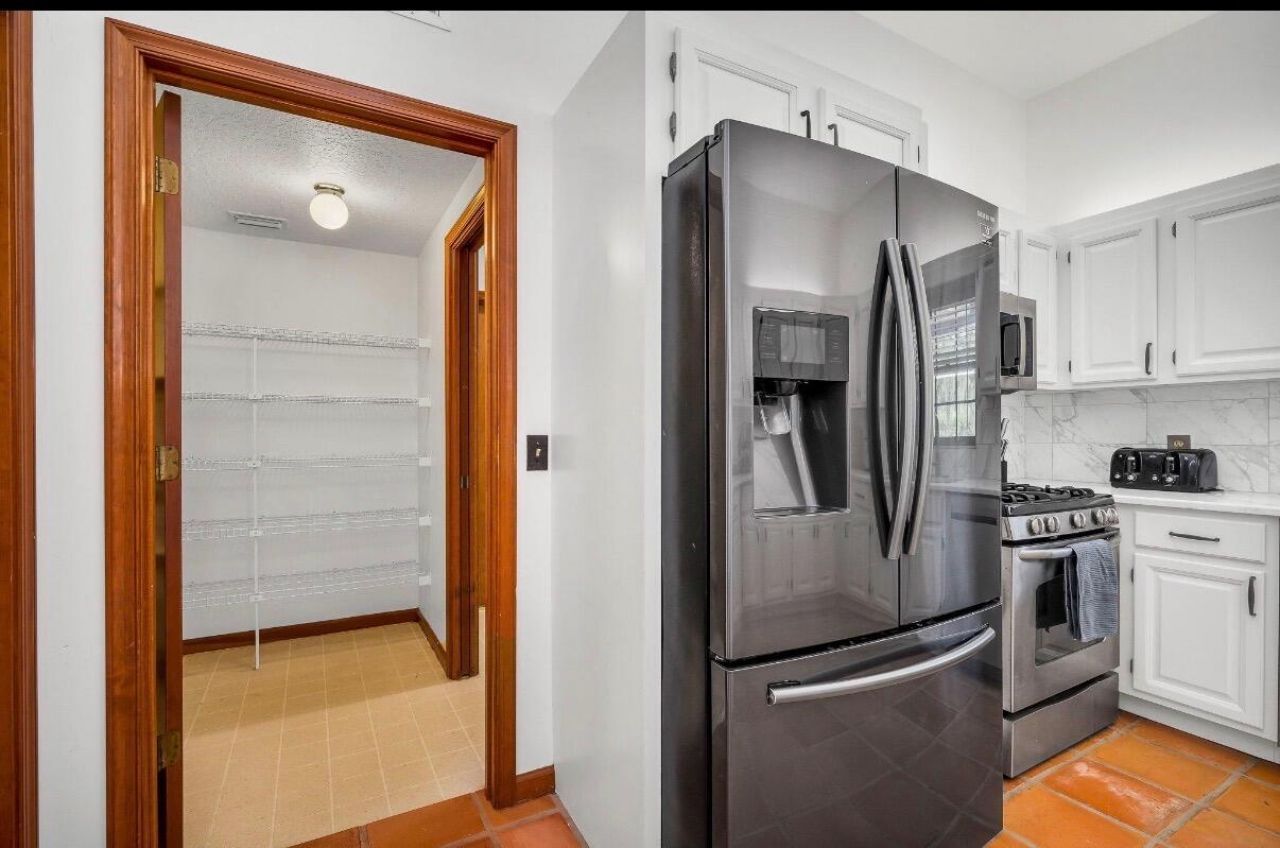1324 N Lakeside Drive, Lake Worth Beach, FL 33460 Photo