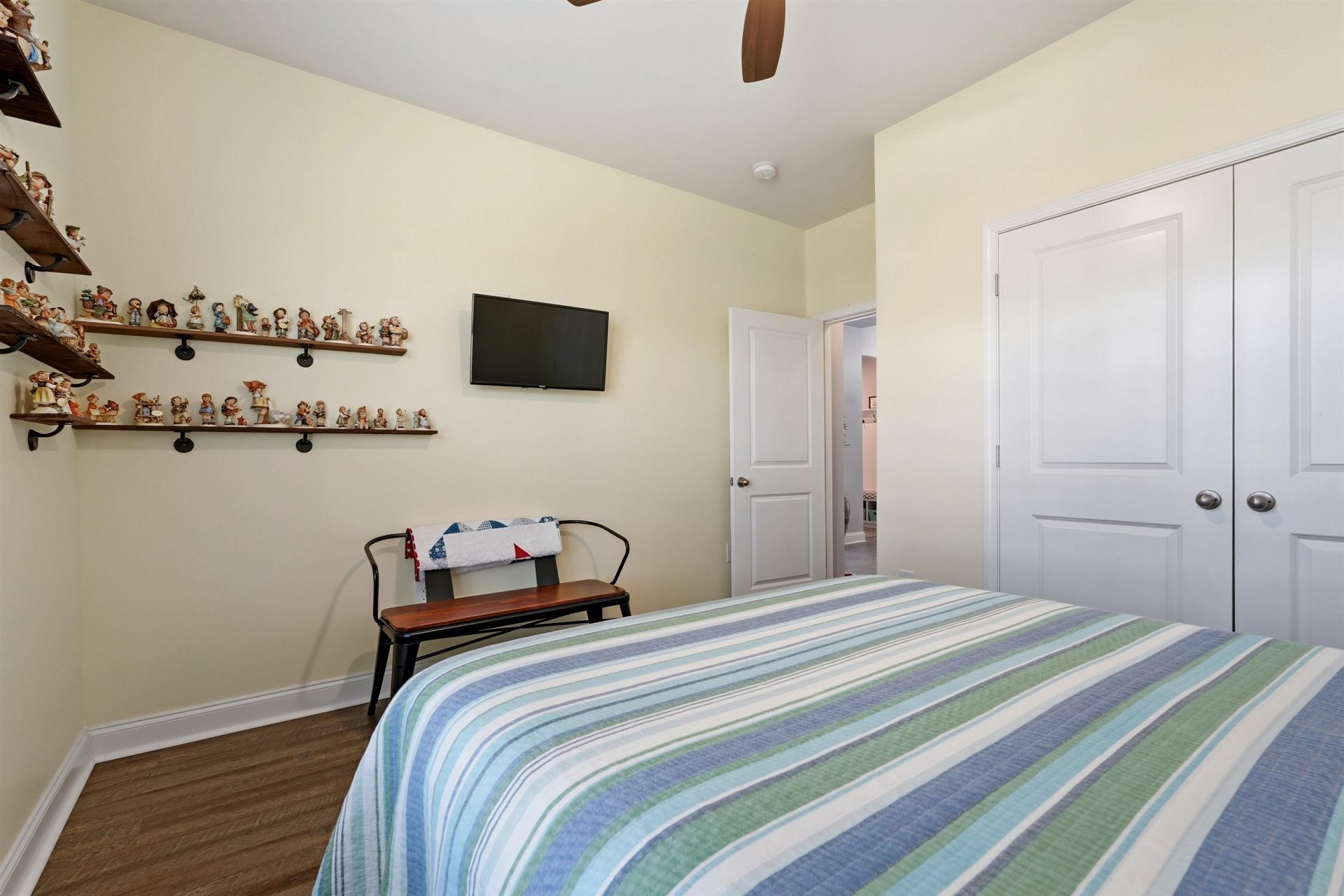 178 Viareggio Rd. Photo 29