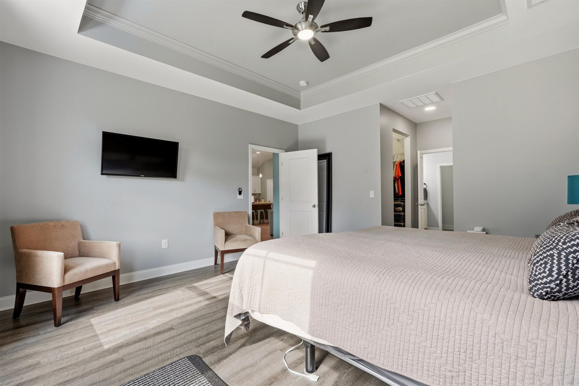 178 Viareggio Rd. Photo 8