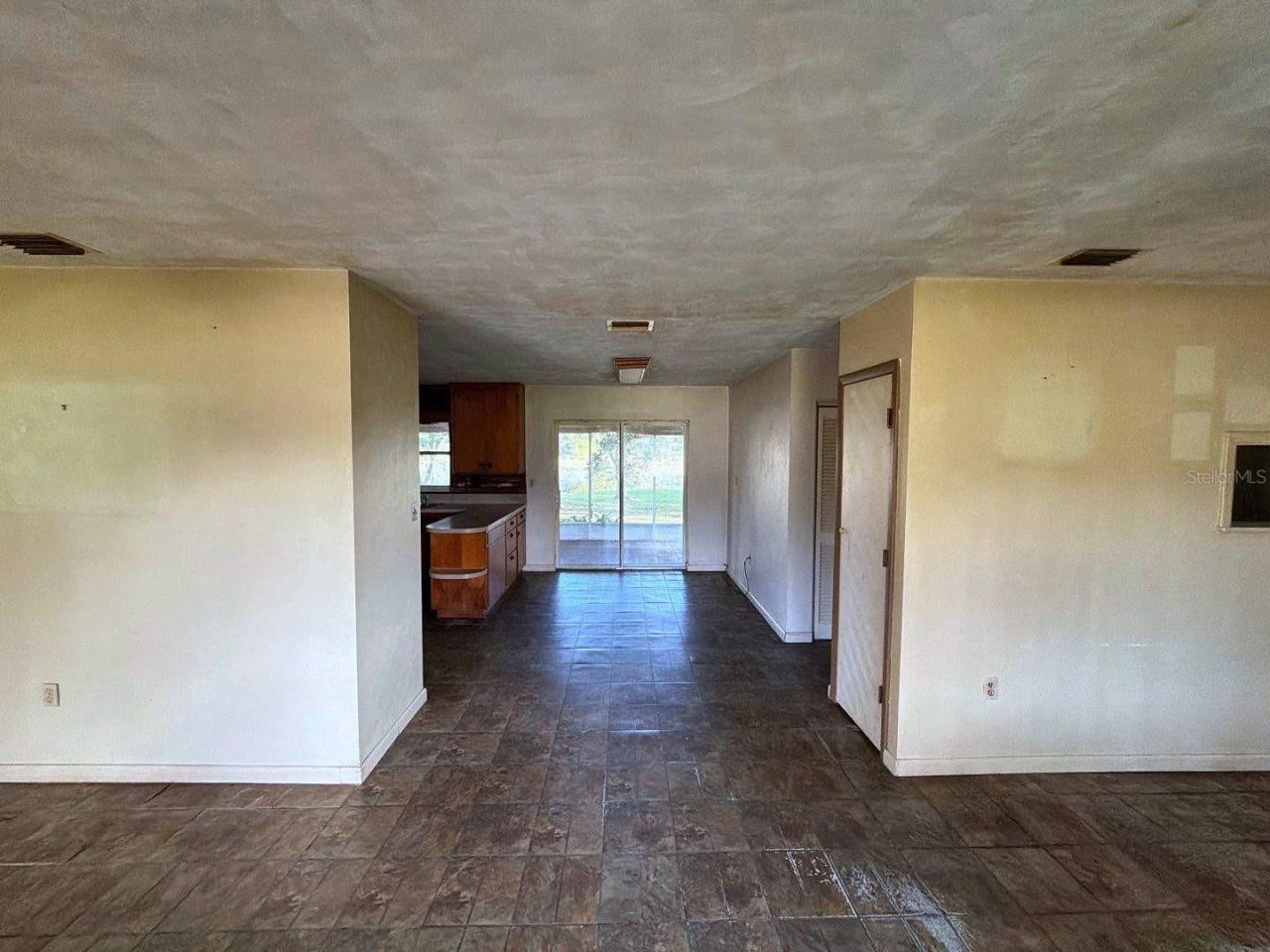 37443 Beach Drive, Umatilla, FL 32784 Photo