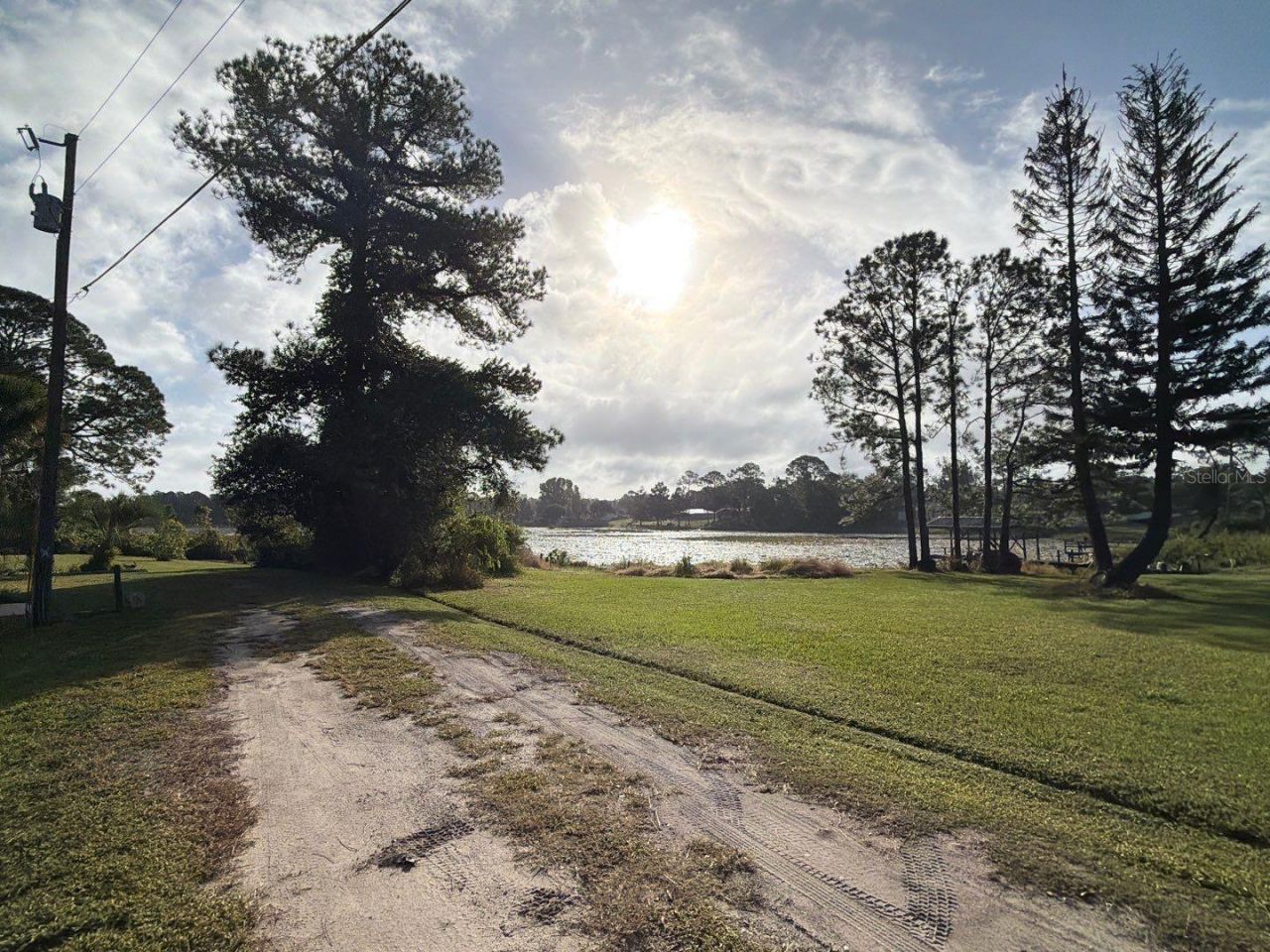 37443 Beach Drive, Umatilla, FL 32784 Photo