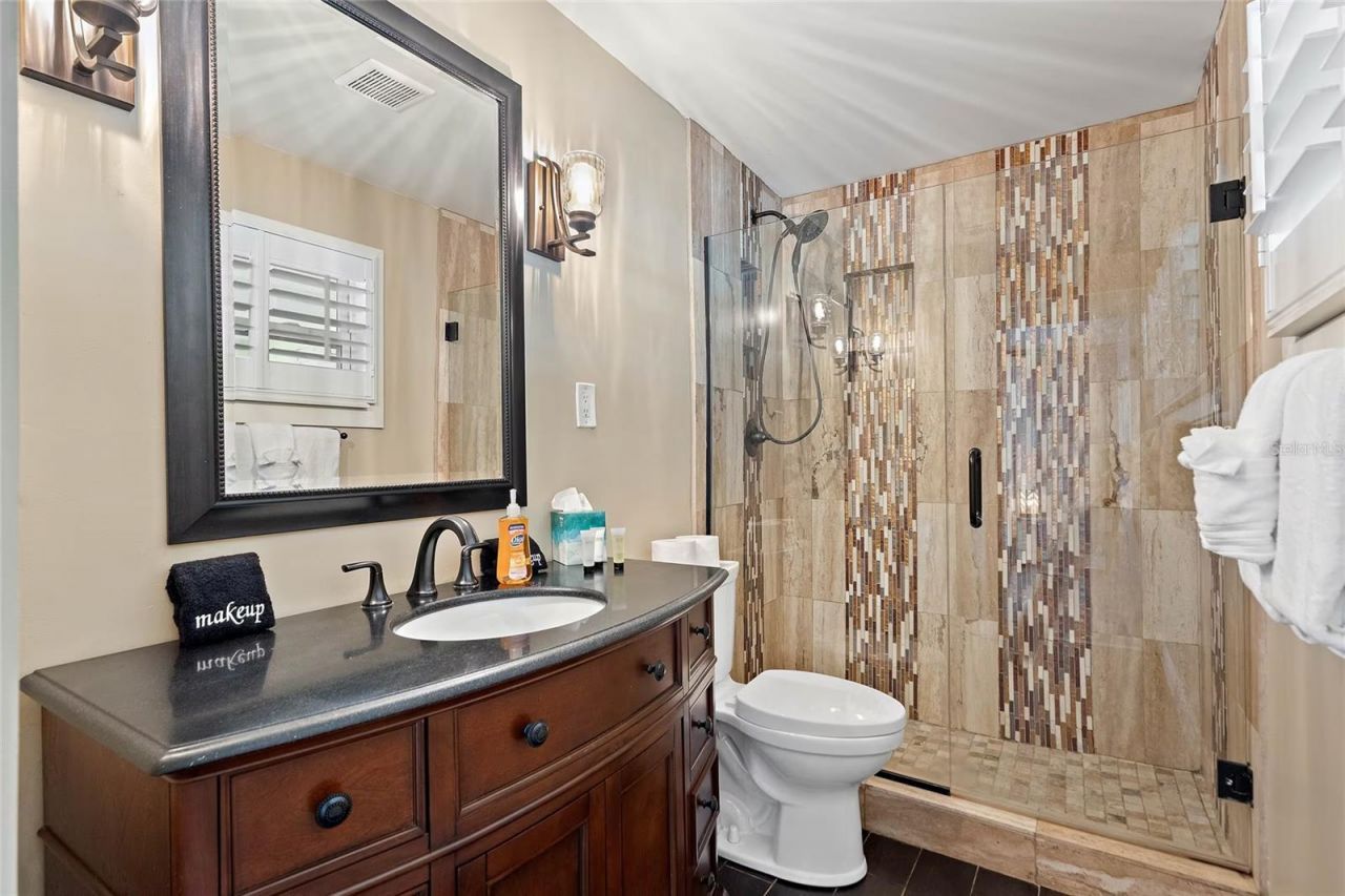 13195 N 87th Place, Seminole, FL 33776 Photo