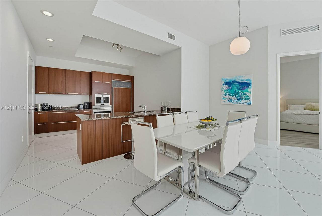 15901 Collins Ave , Unit 3907, Sunny Isles Beach, FL 33160 Photo