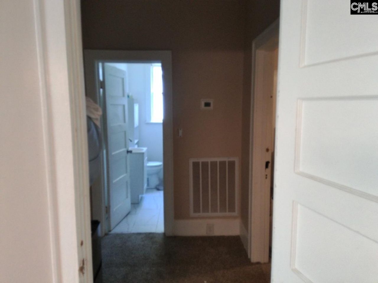 926 Johnson Avenue  Photo 8