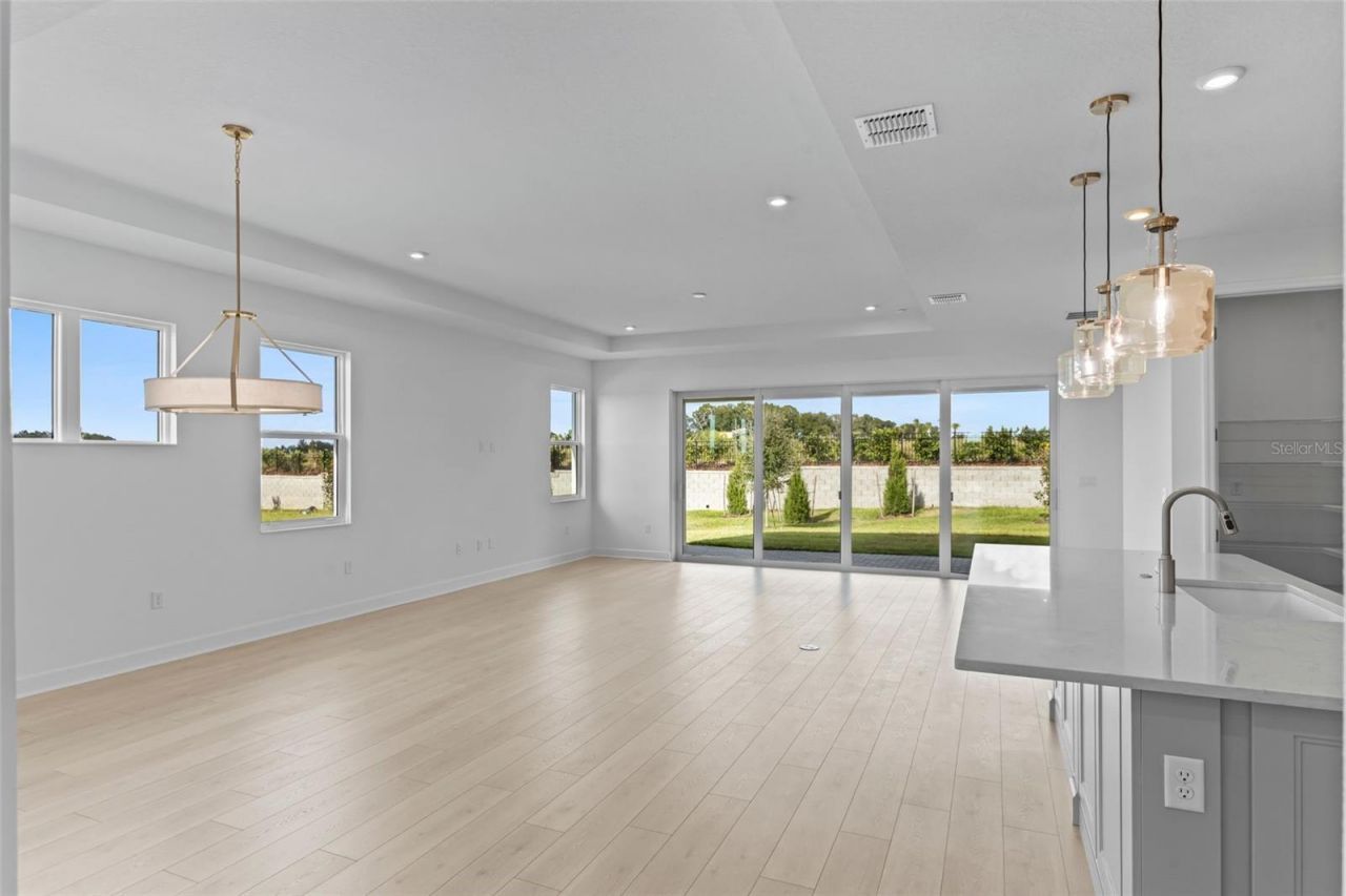 557 Hammock Oaks Boulevard , Lady Lake, FL 32159 Photo