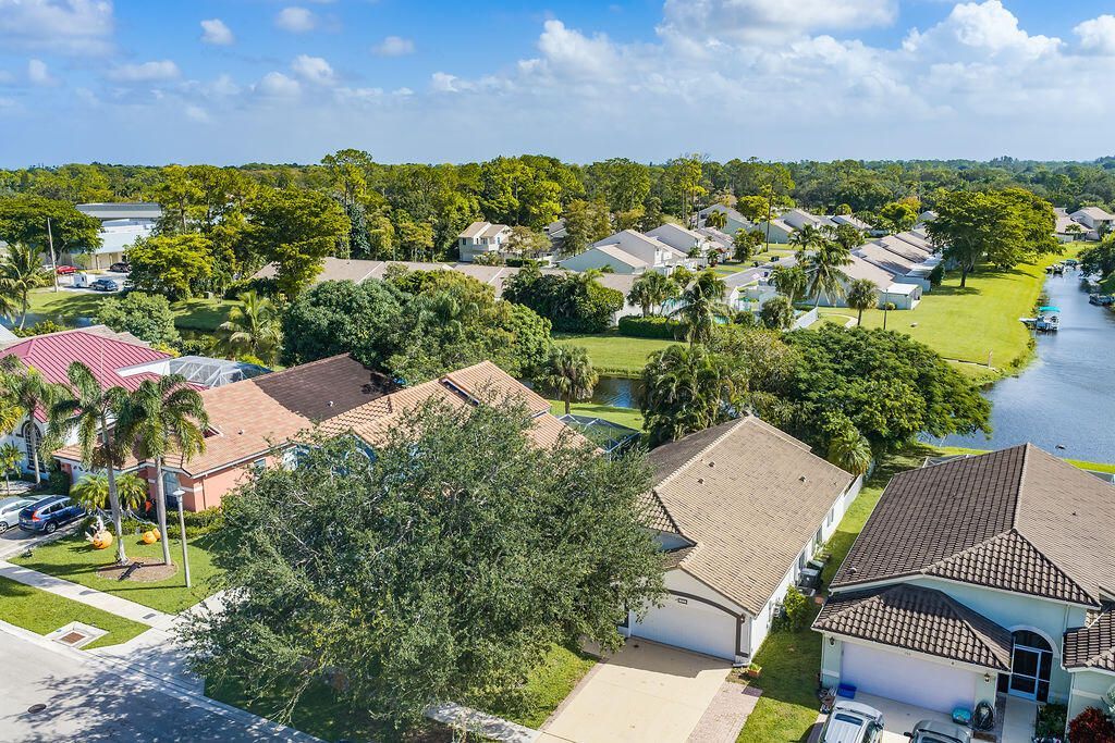 740 Lake Wellington Drive, Wellington, FL 33414 Photo