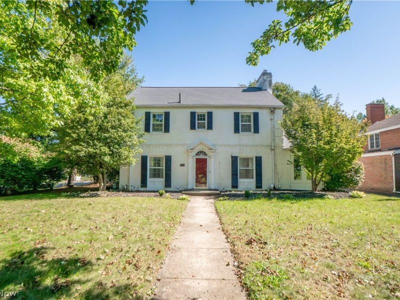 2412 University Avenue NW, Canton, OH 44709 Photo 1