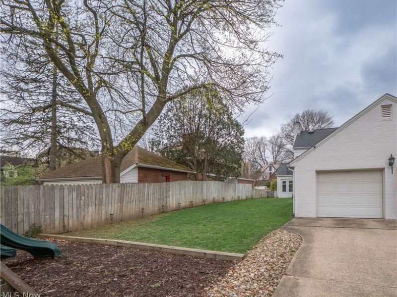 2412 University Avenue NW, Canton, OH 44709 Photo 48