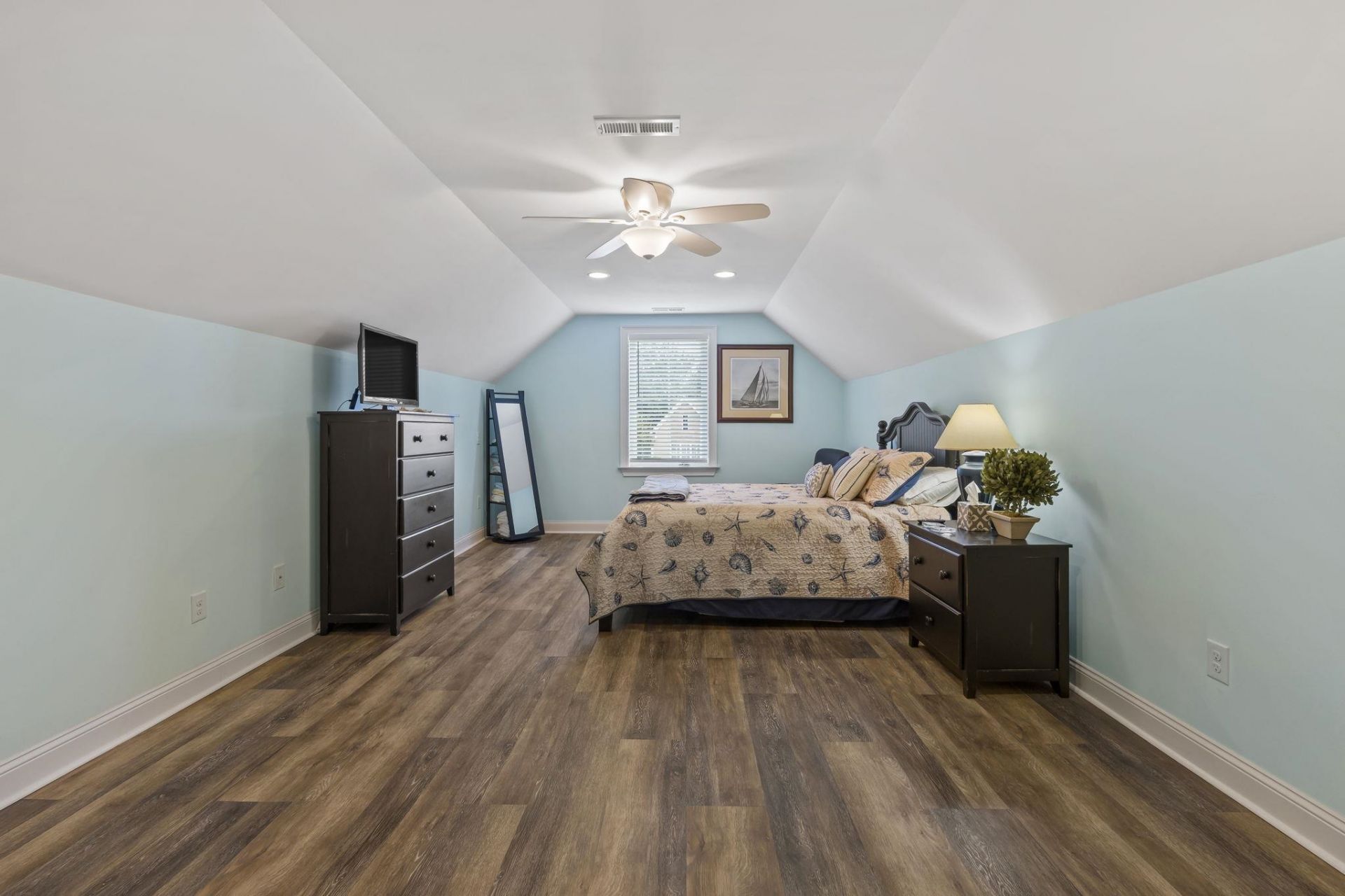 1703 East Island Dr. Photo 36