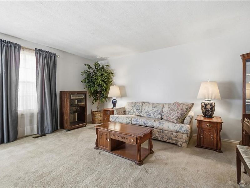 5161 Larchview Drive, Dayton, OH 45424 Photo 7