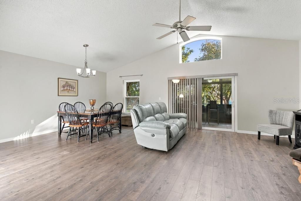 3017 E Beaumont Lane , Eustis, FL 32726 Photo