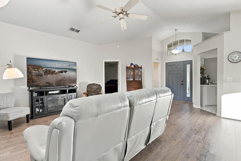 3017 E Beaumont Lane , Eustis, FL 32726 Photo
