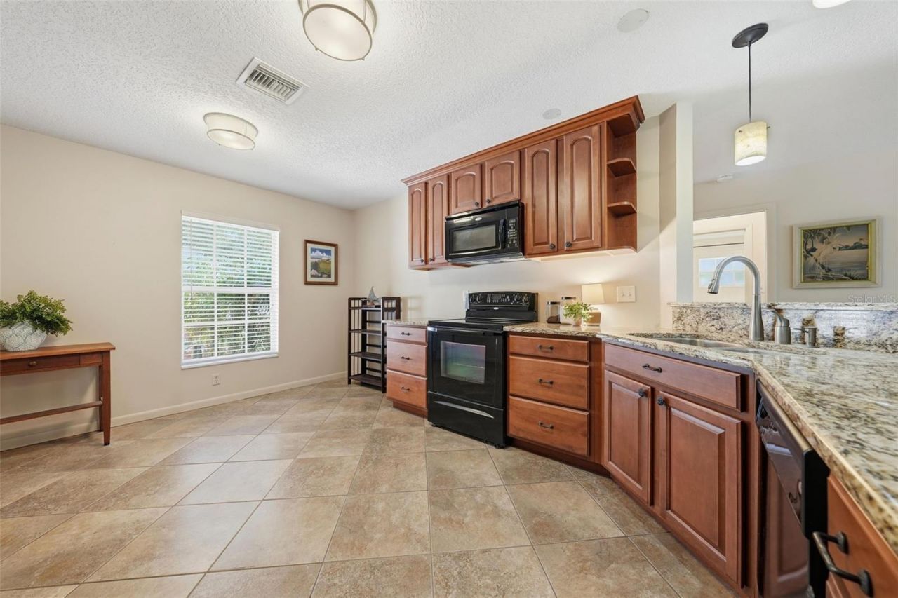 600 Huron Place , Mount Dora, FL 32757 Photo