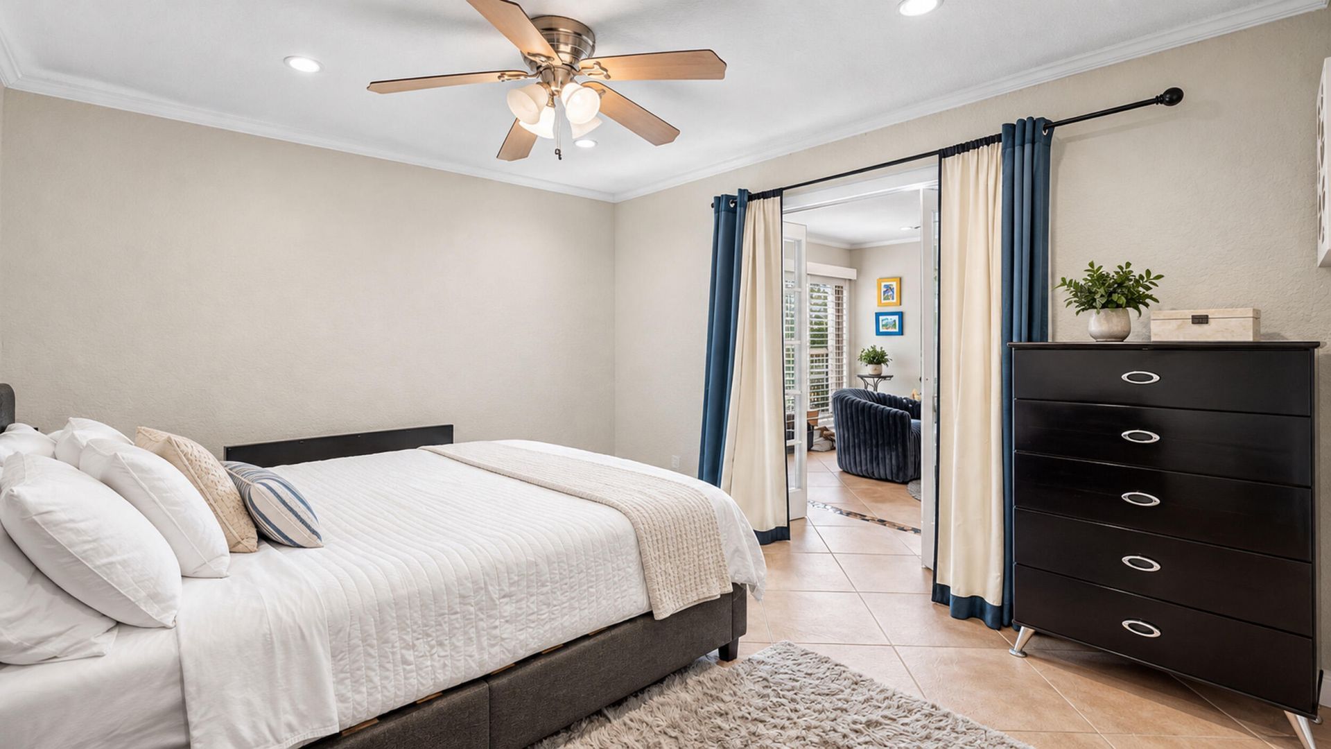 616 Executive Center Drive, Unit 206, West Palm Beach, FL 33401 Photo