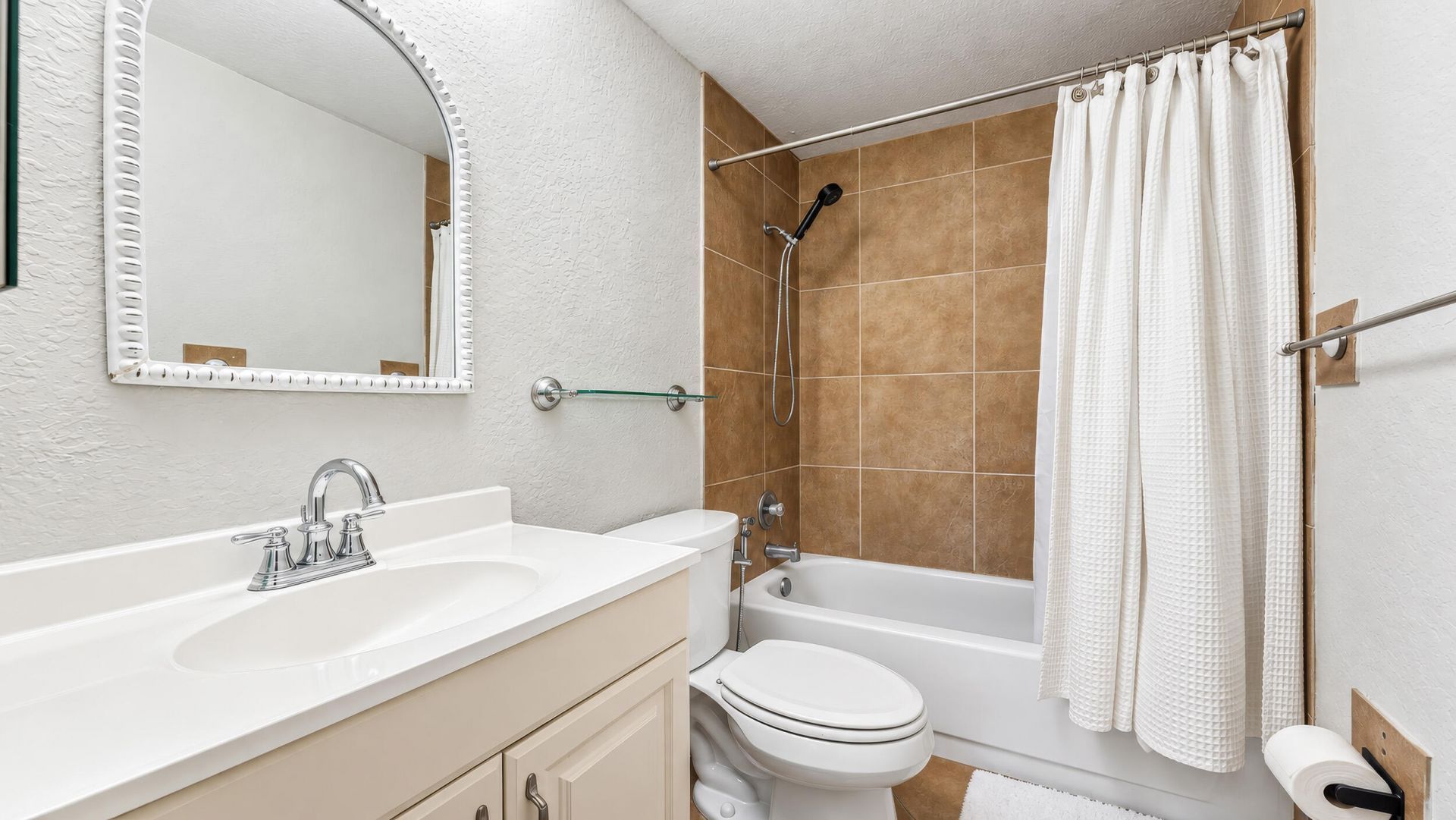 616 Executive Center Drive, Unit 206, West Palm Beach, FL 33401 Photo
