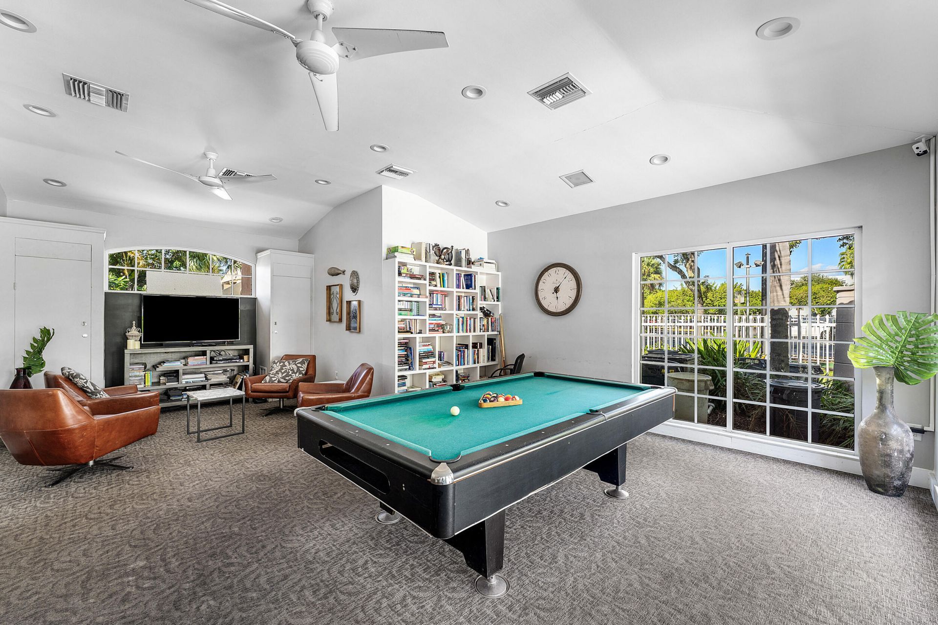 616 Executive Center Drive, Unit 206, West Palm Beach, FL 33401 Photo
