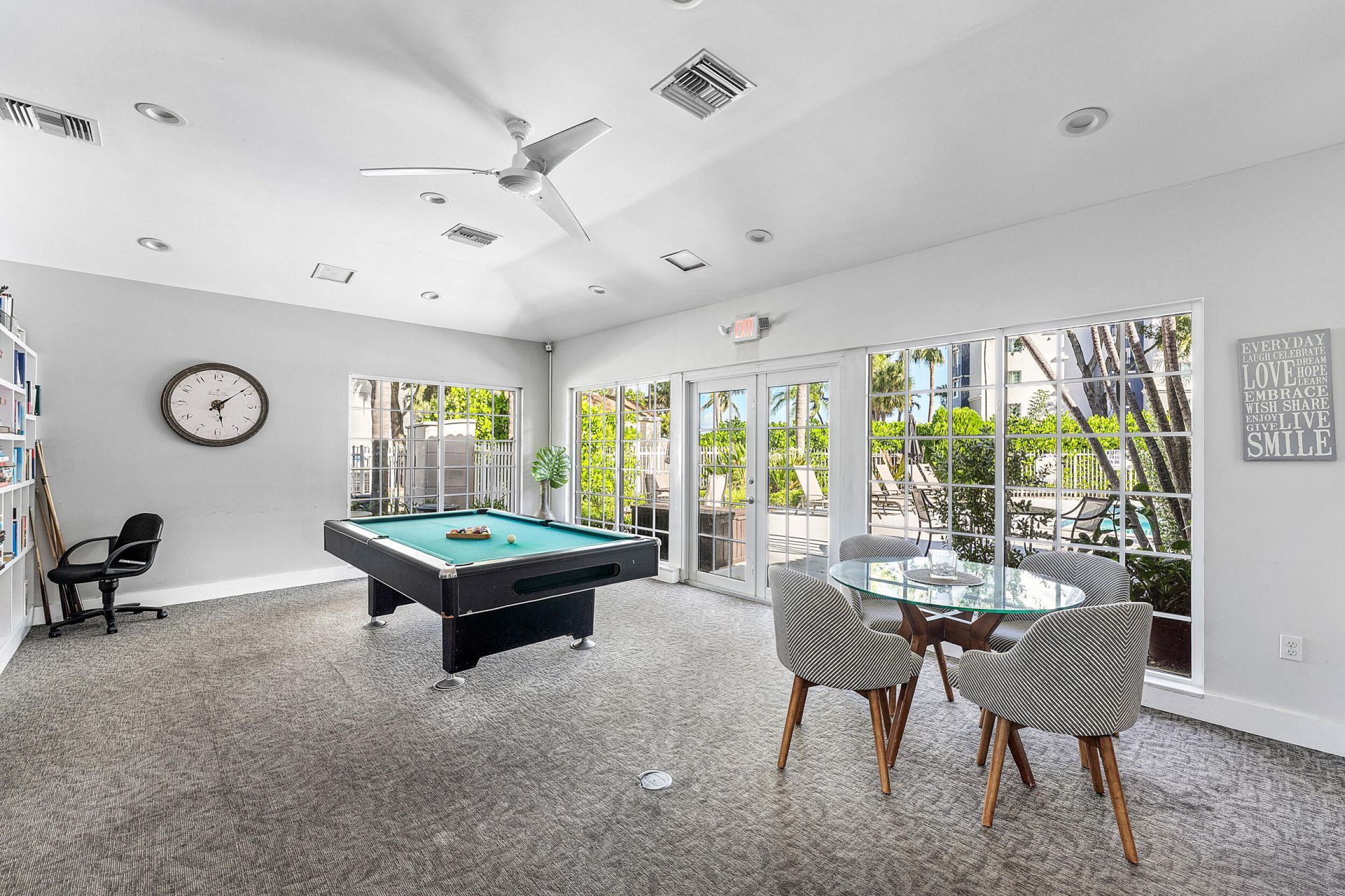 616 Executive Center Drive, Unit 206, West Palm Beach, FL 33401 Photo