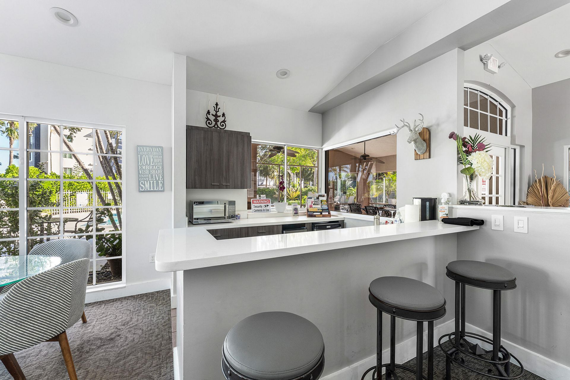 616 Executive Center Drive, Unit 206, West Palm Beach, FL 33401 Photo