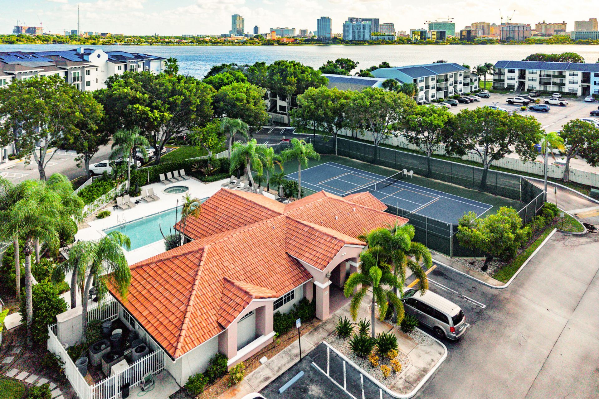 616 Executive Center Drive, Unit 206, West Palm Beach, FL 33401 Photo