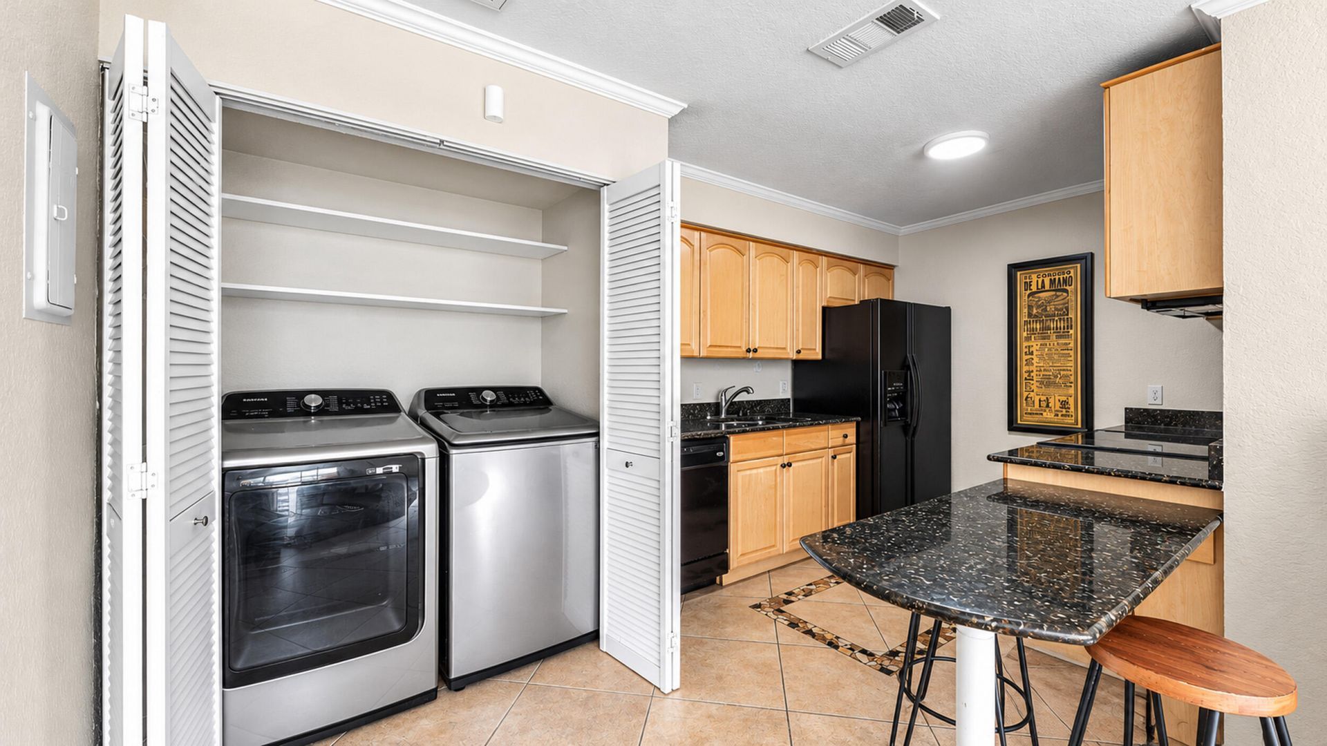 616 Executive Center Drive, Unit 206, West Palm Beach, FL 33401 Photo