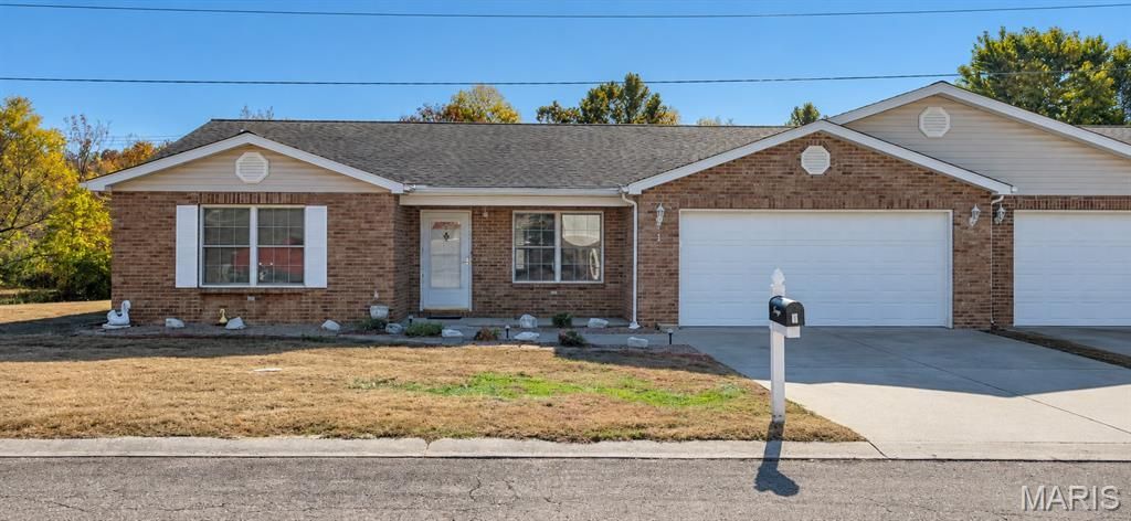 1 Christian Court , Fredericktown, MO 63645 Main Photo