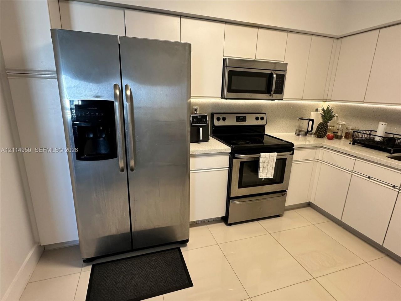 3530 Mystic Pointe Dr , Unit 2012, Aventura, FL 33180 Photo