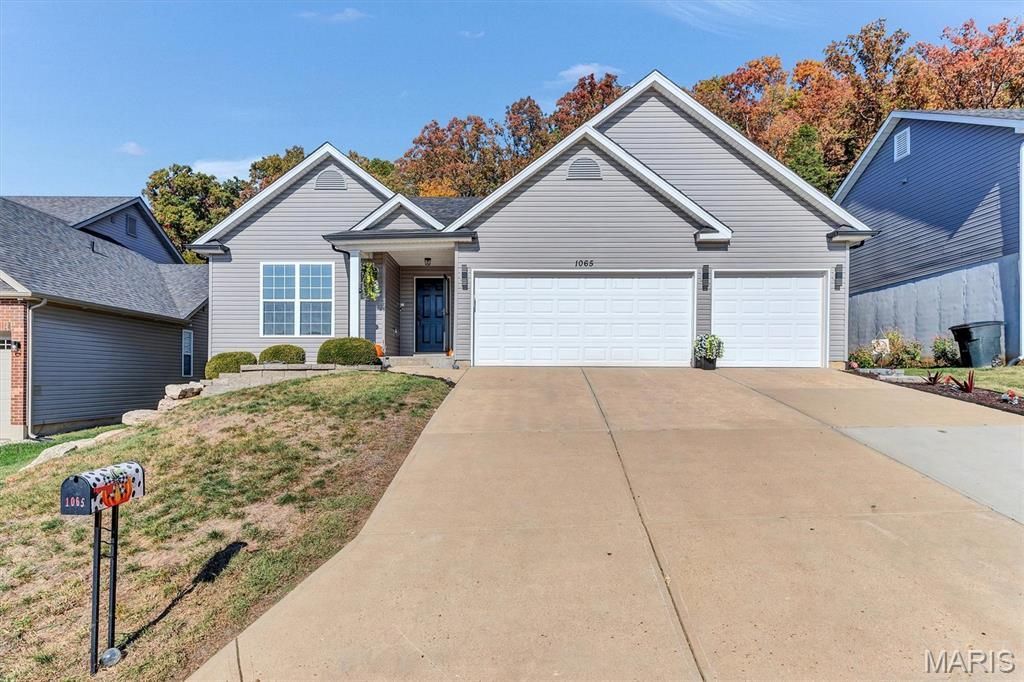 1065 Remington, Imperial, MO 63052 Main Photo