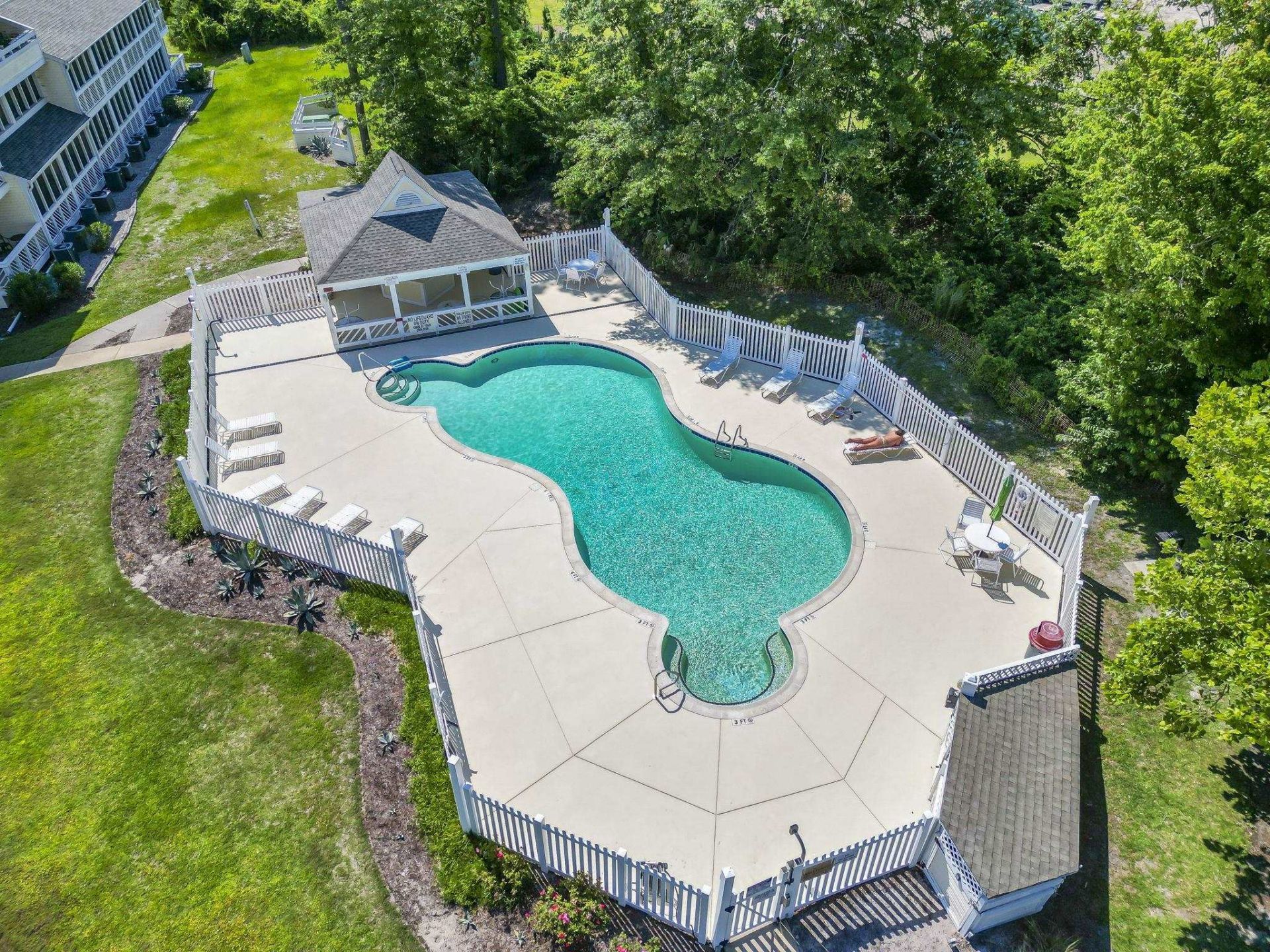 1100 Possum Trot Rd.  Photo 20