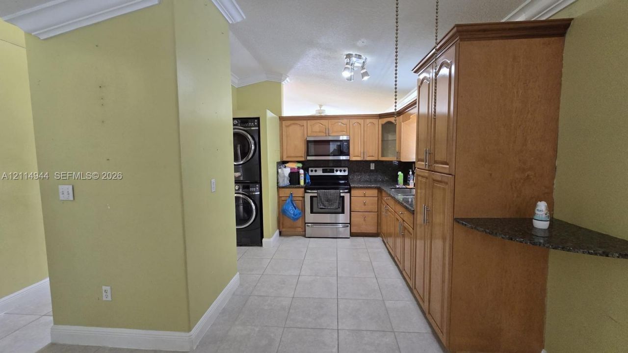 10021 NW 127th Ter, Hialeah Gardens, FL 33018 Photo