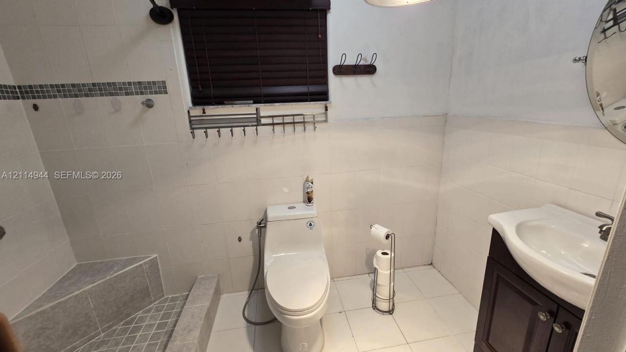 10021 NW 127th Ter, Hialeah Gardens, FL 33018 Photo