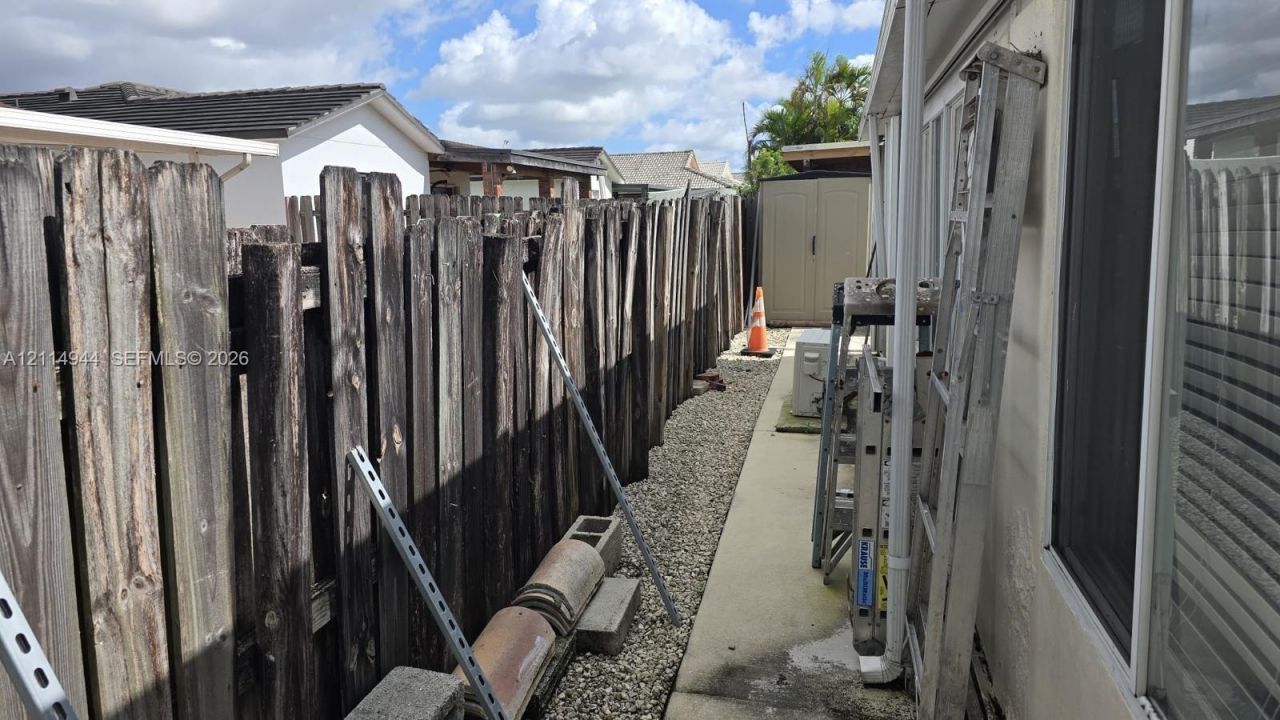 10021 NW 127th Ter, Hialeah Gardens, FL 33018 Photo