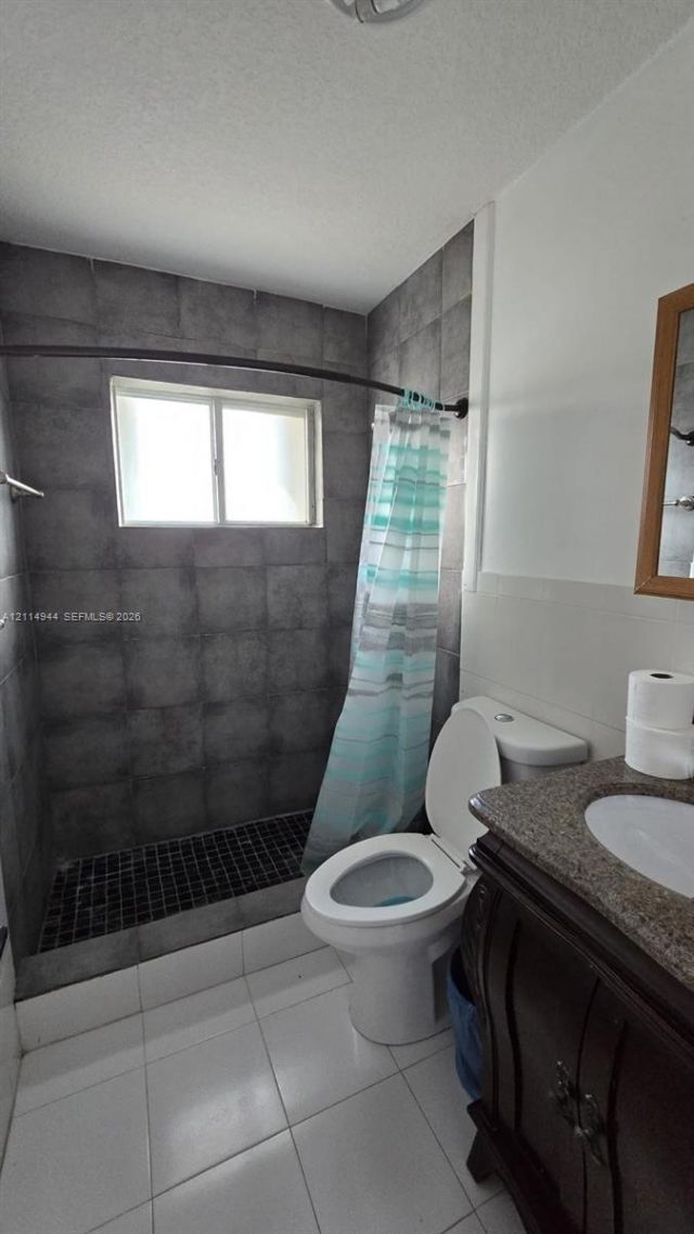 10021 NW 127th Ter, Hialeah Gardens, FL 33018 Photo