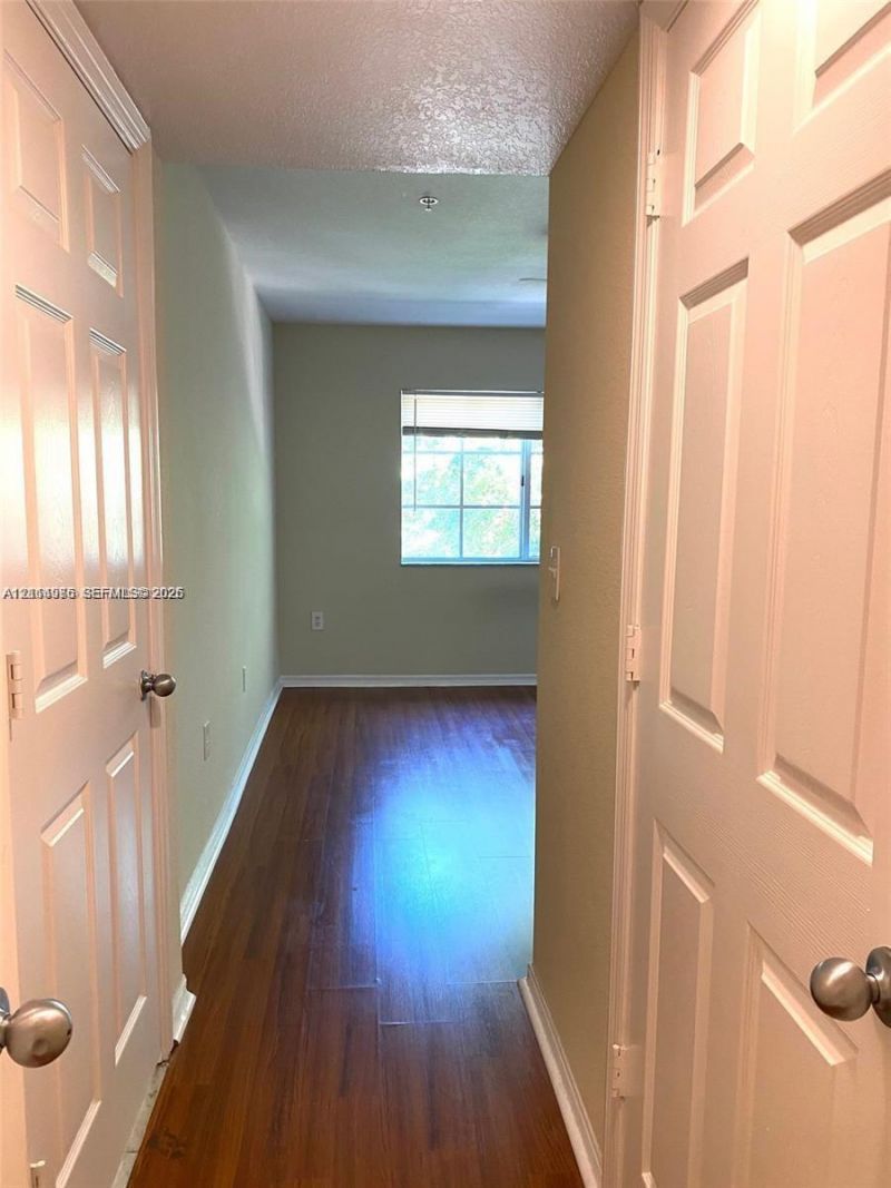 2564 Centergate Dr, Unit 304, Miramar, FL 33025 Photo