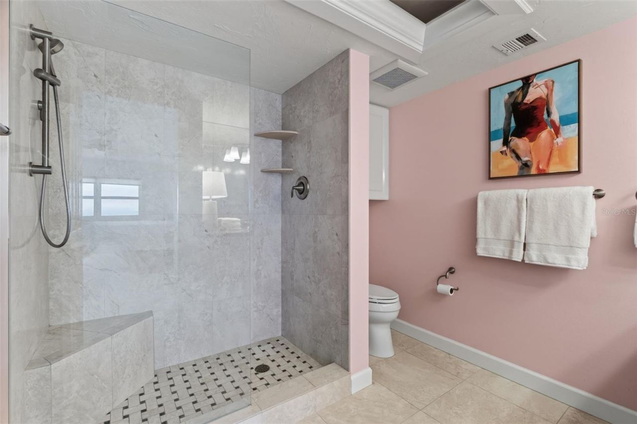 633 Alhambra Road, Unit 508, Venice, FL 34285 Photo