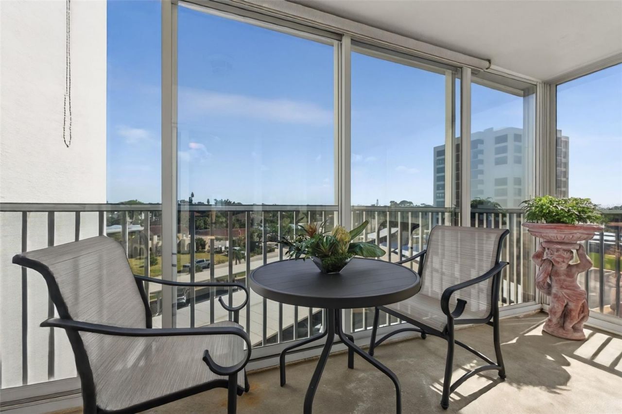 633 Alhambra Road, Unit 508, Venice, FL 34285 Photo