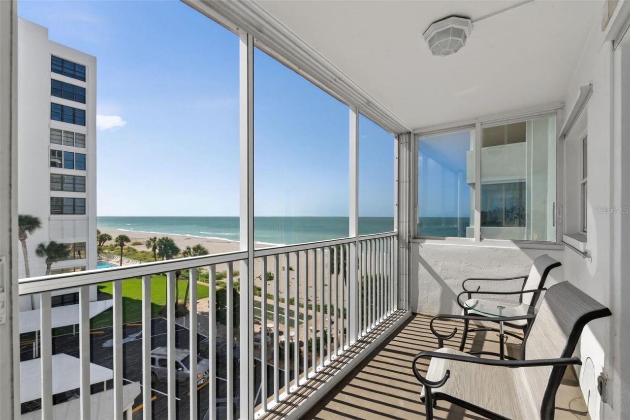 633 Alhambra Road, Unit 508, Venice, FL 34285 Photo