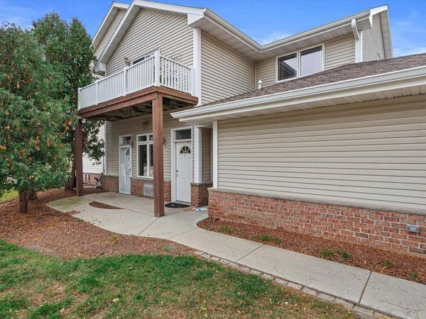 340 E Veterans WAY, Unit 1, Mukwonago, WI 53149