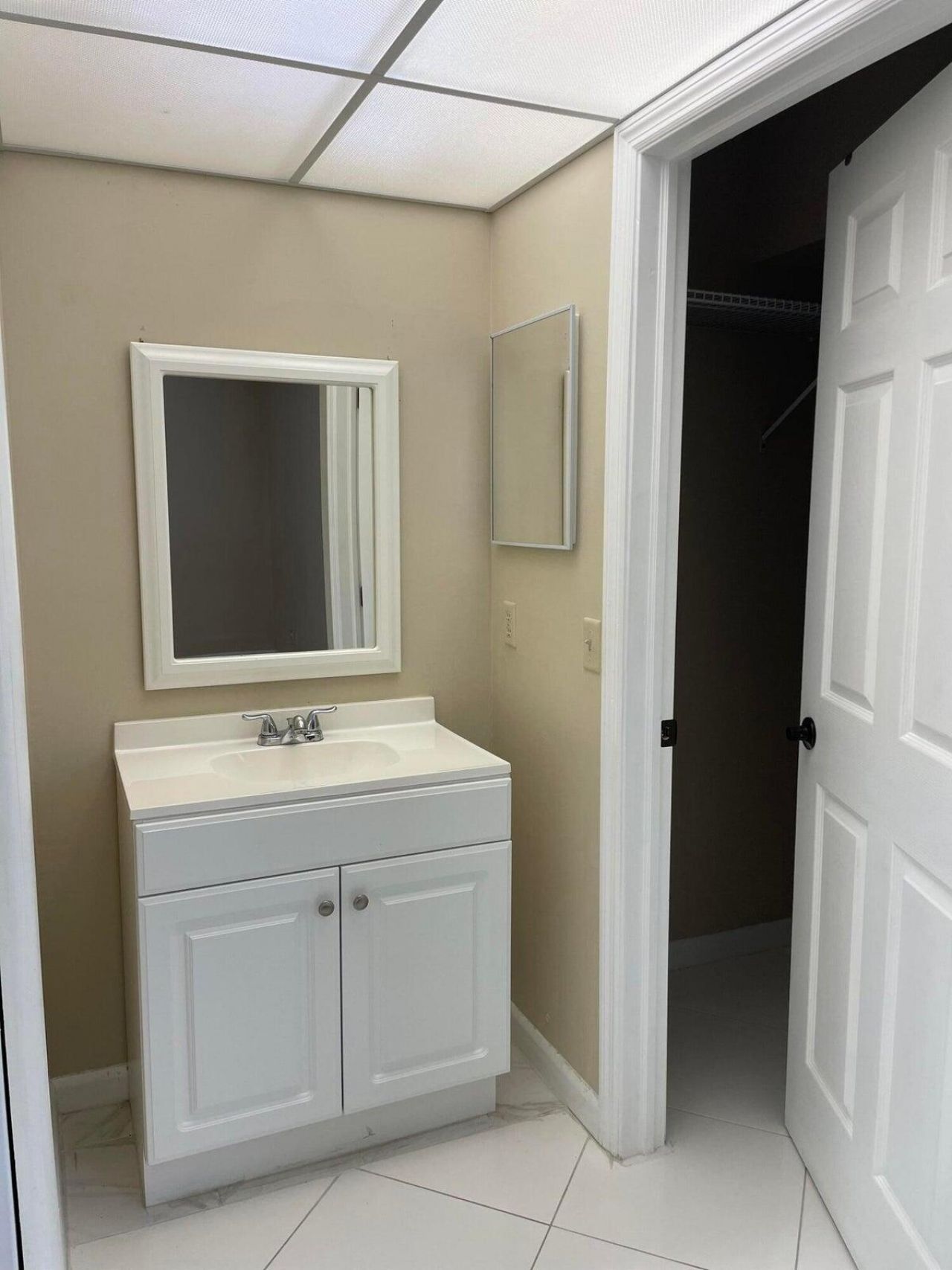 146 Capri E, Unit 146, Delray Beach, FL 33484 Photo