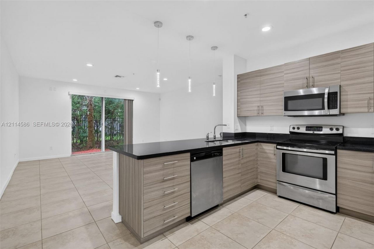 2664 SW 81st Ter , Unit 2666, Miramar, FL 33025 Photo