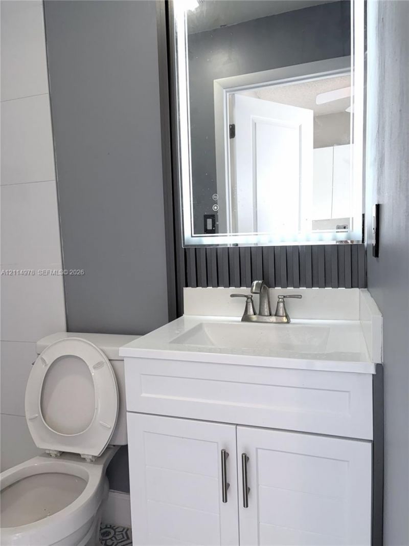 29785 SW 164th Pl, Unit Rear, Homestead, FL 33033 Photo