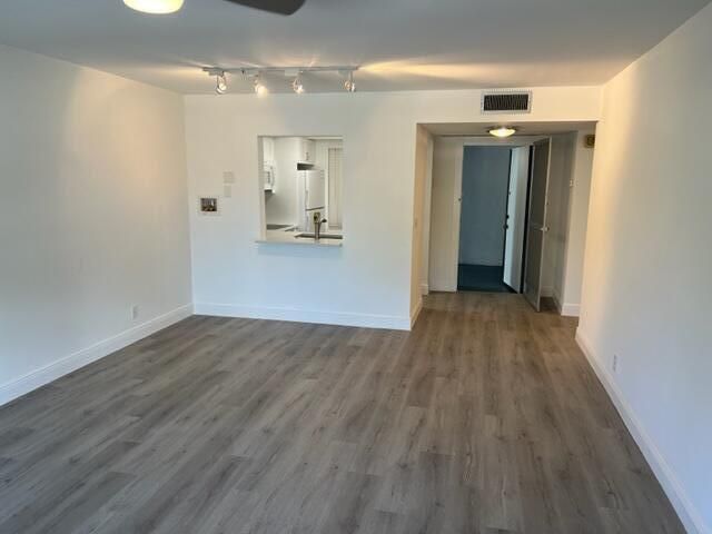 128 Lehane Terrace, Unit 204, North Palm Beach, FL 33408 Photo