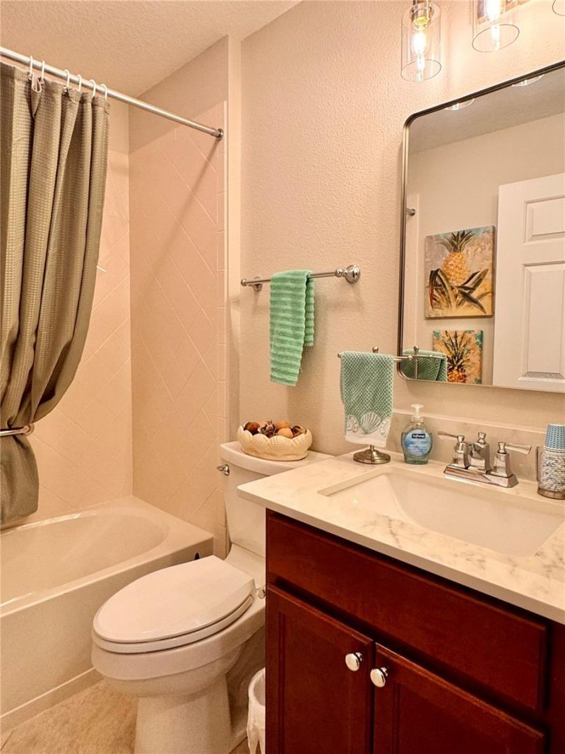 2268 Sutton Terrace , The Villages, FL 32162 Photo