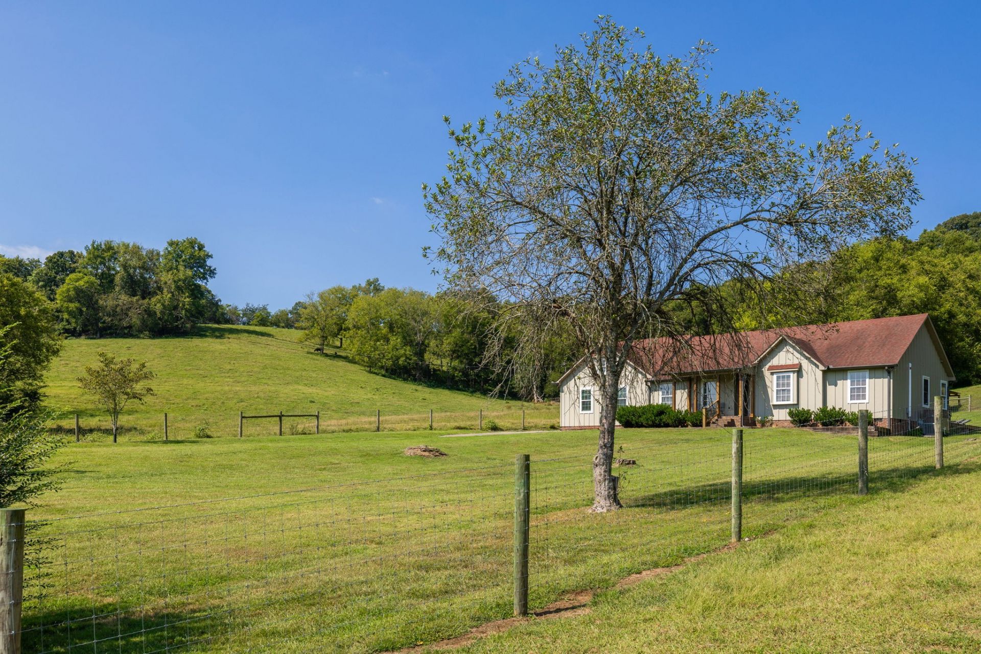 4283 Turkey Creek Rd , Williamsport, TN 38487 Main Photo