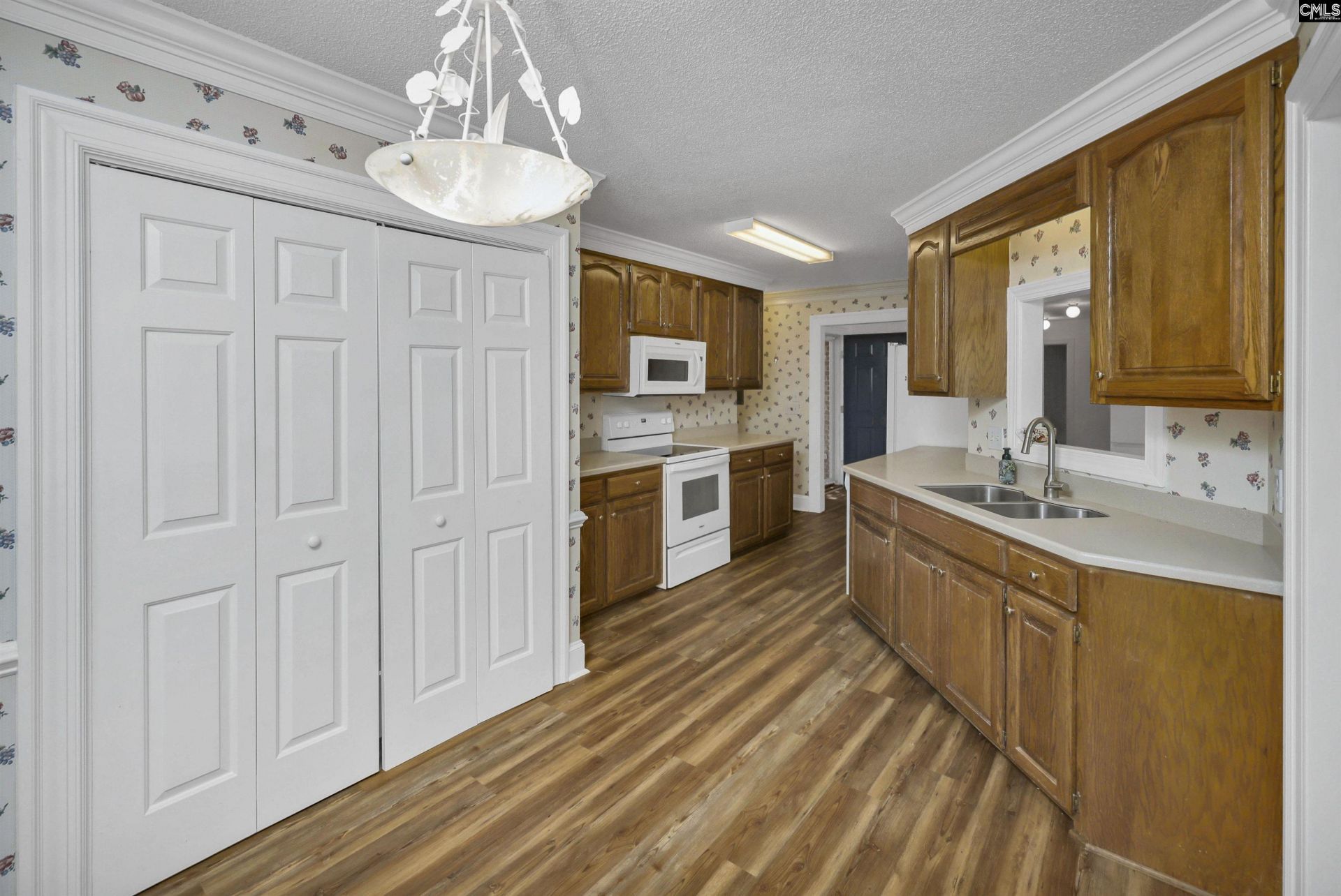 10 Woodlands Ridge Lane  Photo 19