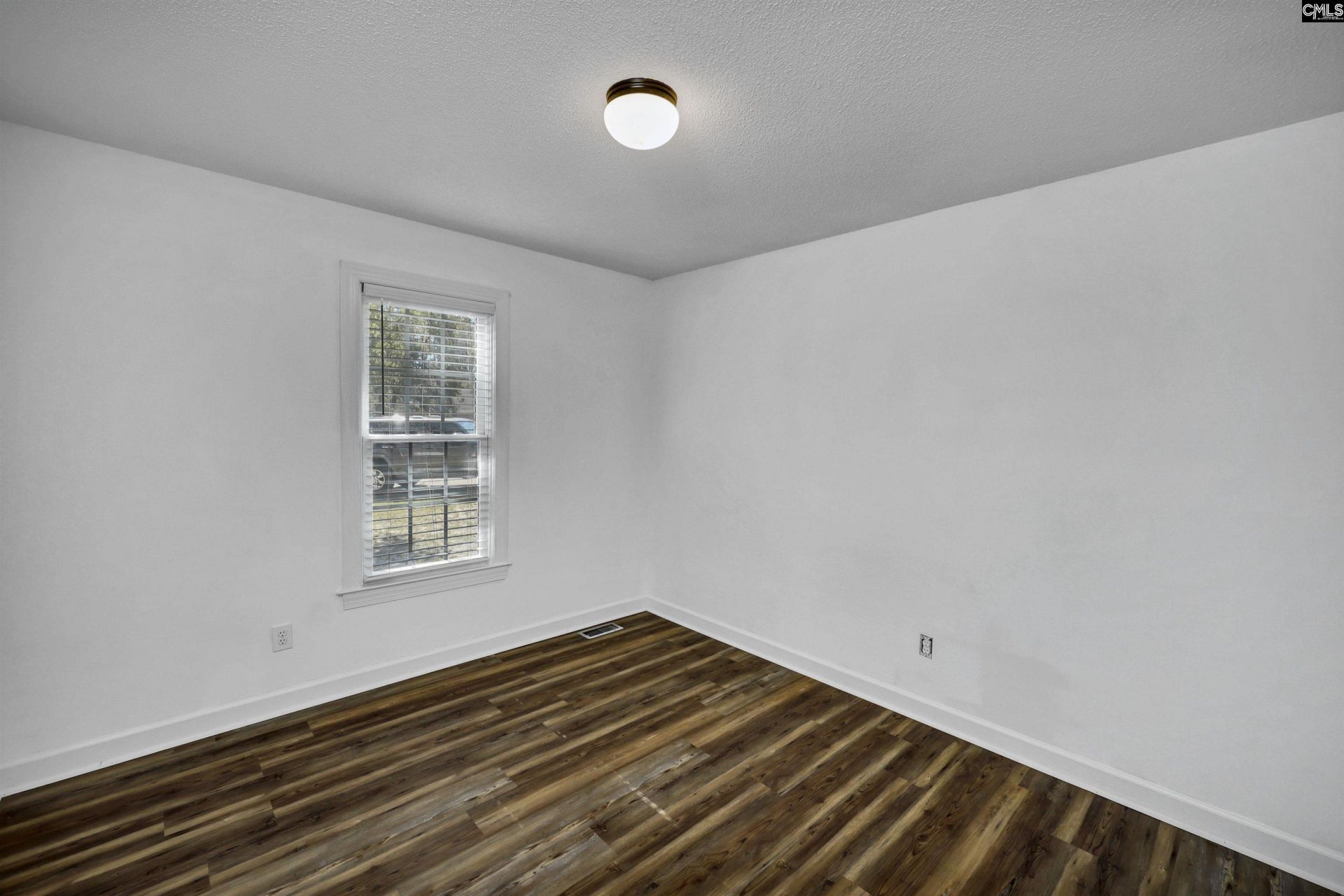 10 Woodlands Ridge Lane  Photo 32