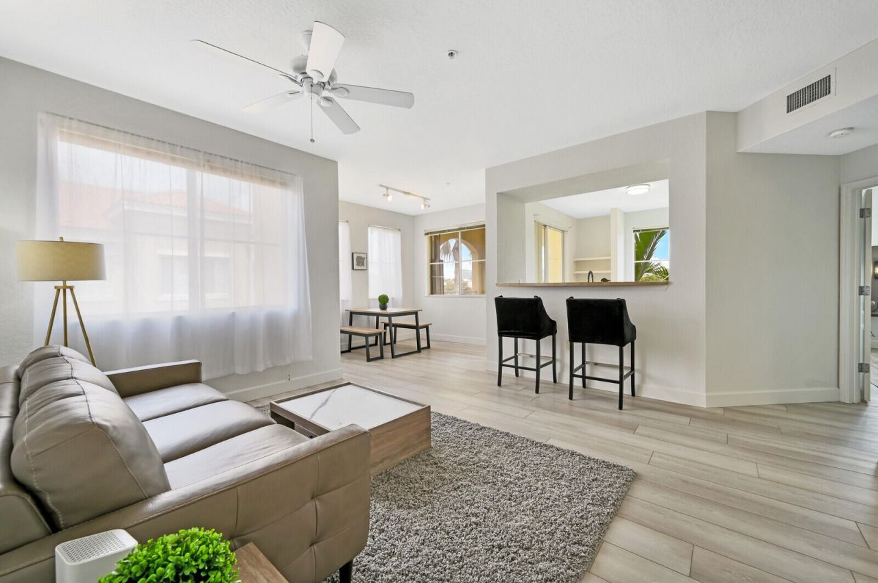 11029 Legacy Boulevard, Unit 302, Palm Beach Gardens, FL 33410 Photo